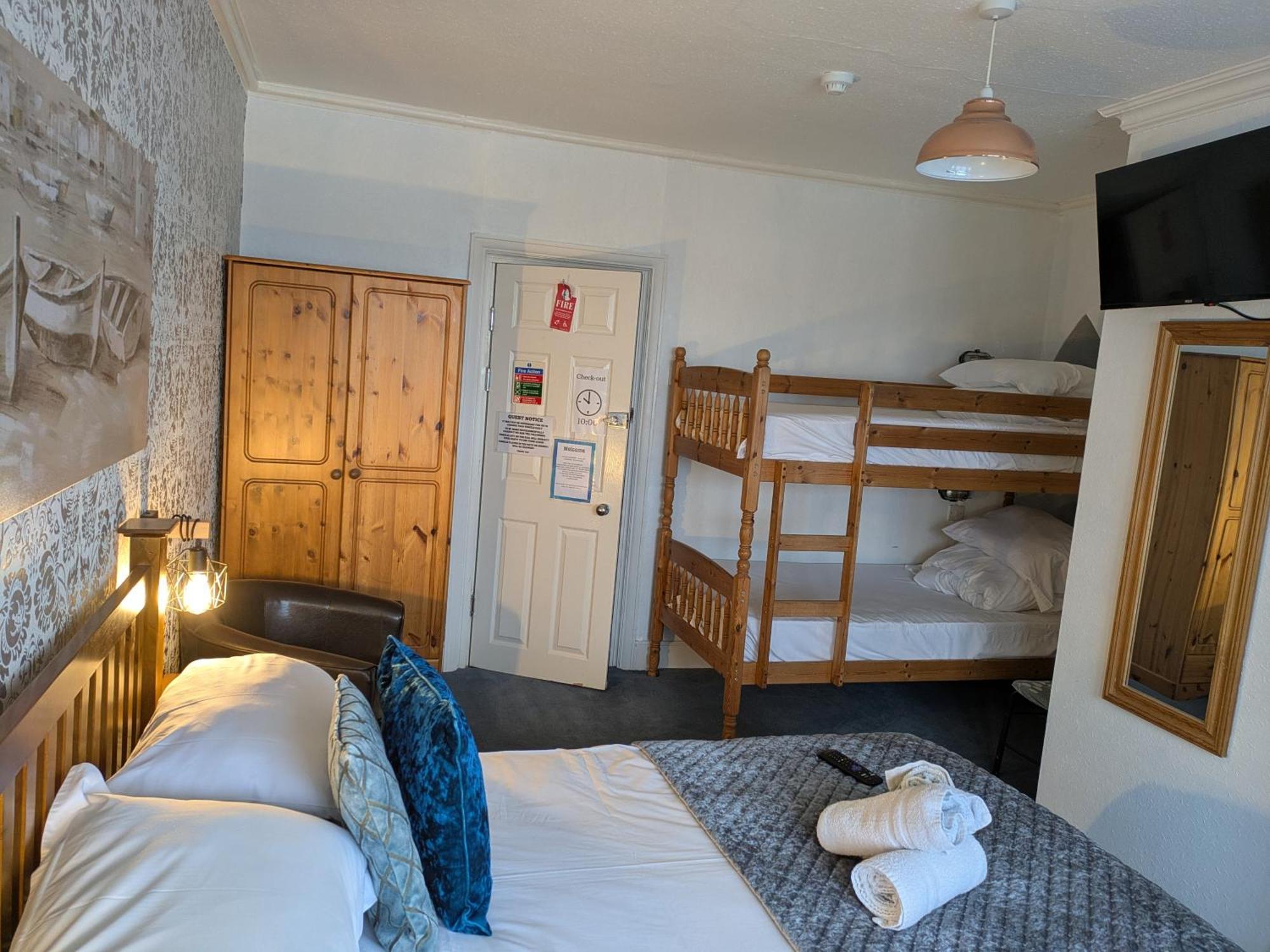 The Kenton 4*